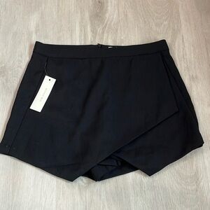 Sophie Rue Elegant Black Skorts